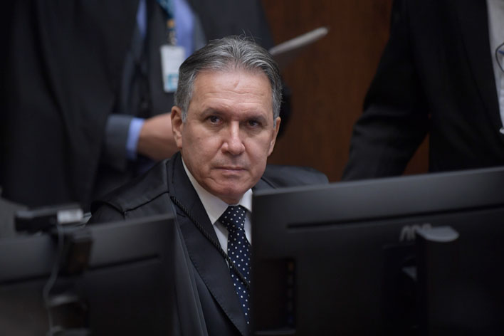 Decreto federal não pode embasar prescrição intercorrente em processos administrativos estaduais e municipais