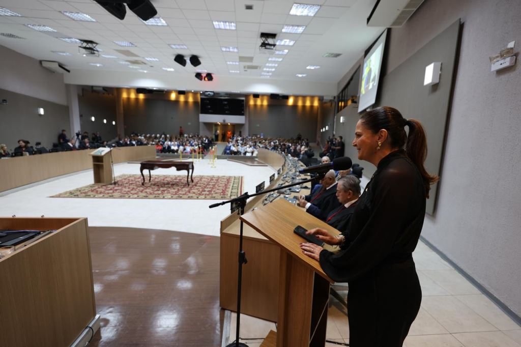 Diretoria da OAB e CAA/MT deseja êxito aos dois novos desembargadores