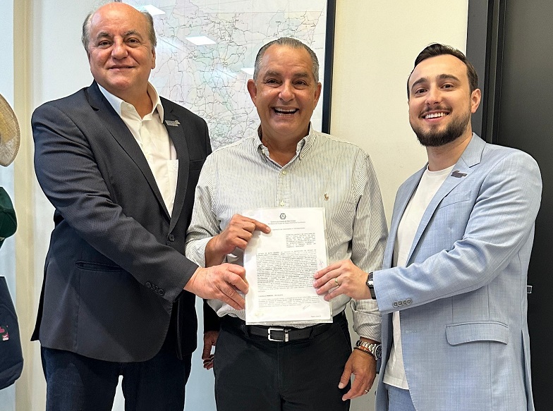 Sesc-MT assina contrato de concessão do Complexo da Salgadeira com o Governo de MT