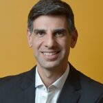 Quando a empregabilidade vira política de Estado — e o Brasil segue operando em silos