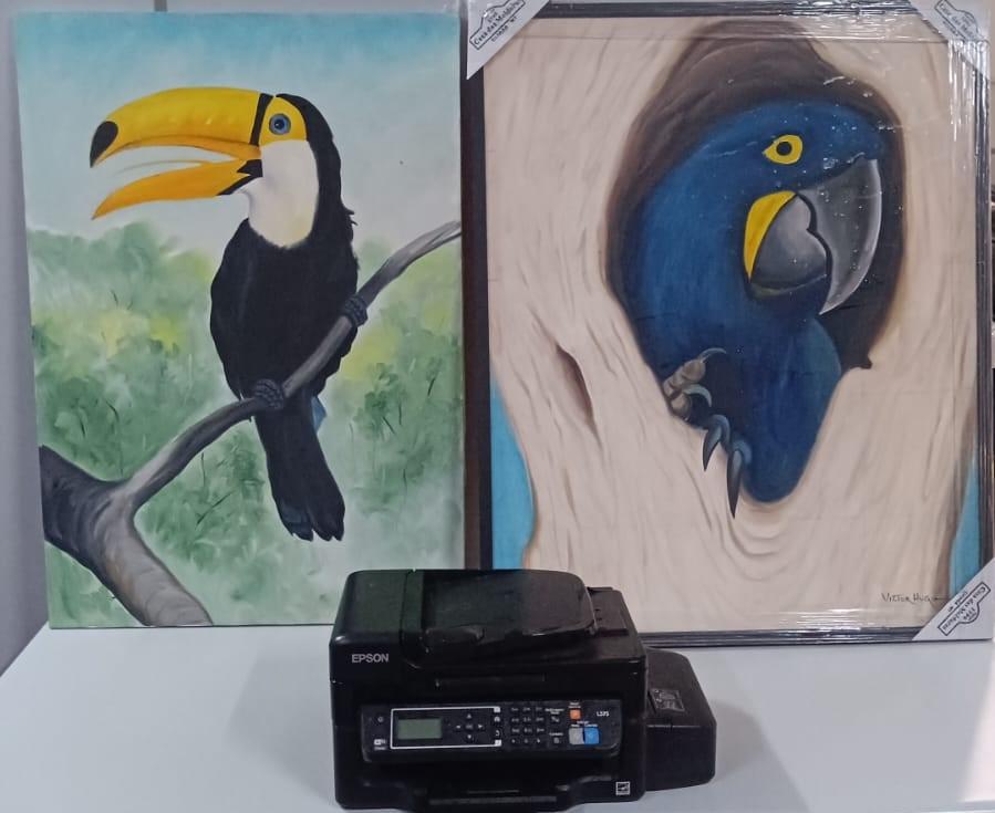 Presa dupla suspeita de envolvimento em crimes de receptação qualificada no comércio em Cuiabá