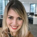 A Mulher Que Faz o Próprio Corre