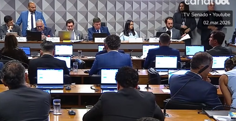 CPMI ouve ex-secretária do ‘Careca do INSS’ e advogado Cecílio Galvão; assista ao vivo