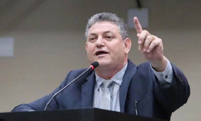 VÍDEO DA PROPRIA ASSESSORIA : deputado Valmir Moretto diz que foi difamado pela imprensa: "Não levei vantagem é do meu irmão”