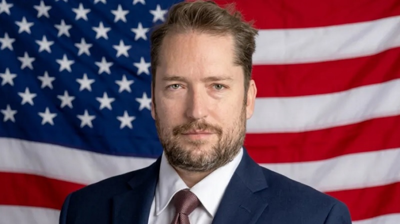 Lula revoga visto de assessor de Trump que queria visitar Bolsonaro