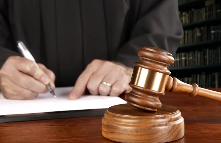 DO INACEITÁVEL AO RAZOÁVEL: valor irrisório da causa exige fixação de honorários por equidade