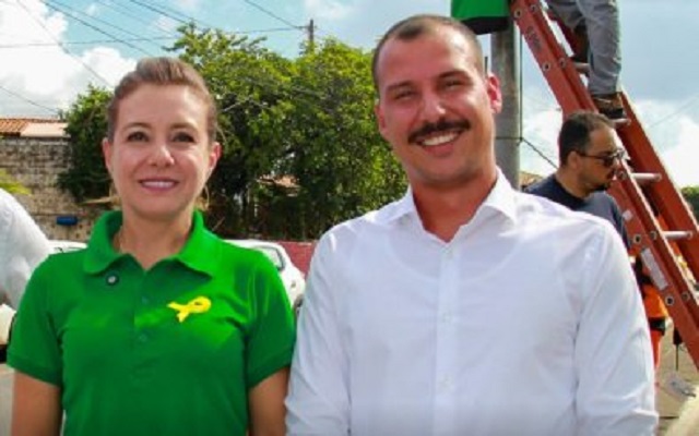 Flávia Moretti (PL), o vereador Lucas Ductievicz, o Lucas do Chapéu do Sol