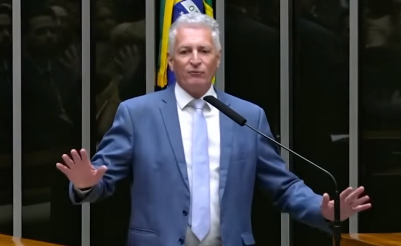 Vão quebrar a cara: Correia expõe acordo de Alcolumbre com a direita e prevê reação nas urnas