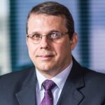 Inteligência Artificial deixa de ser tendência e se torna essencial na advocacia