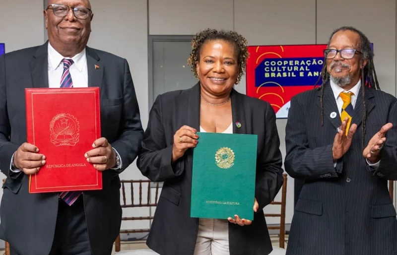 Brasil e Angola assinam acordos culturais e abrem ao público documentos históricos sobre a escravidão