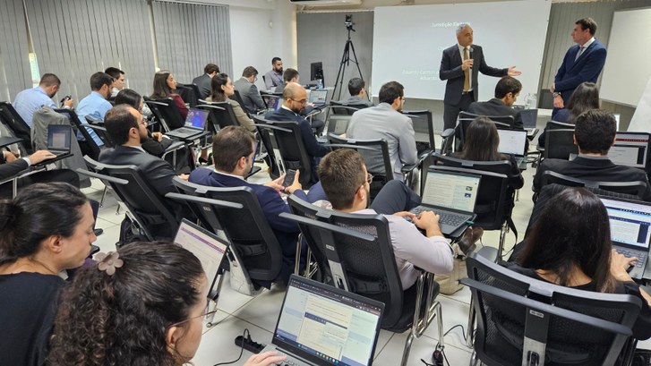 Novos juízes e juízas avançam em formação com módulo de Direito Eleitoral