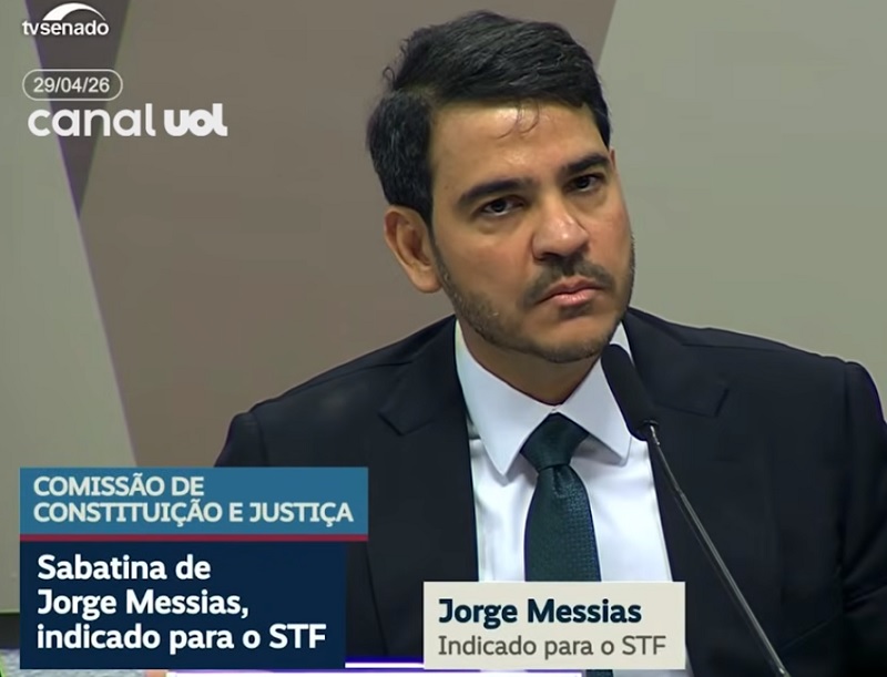 Flávio Bolsonaro questiona Messias sobre anistia aos presos do 8/1: 'Cabe ao Congresso'