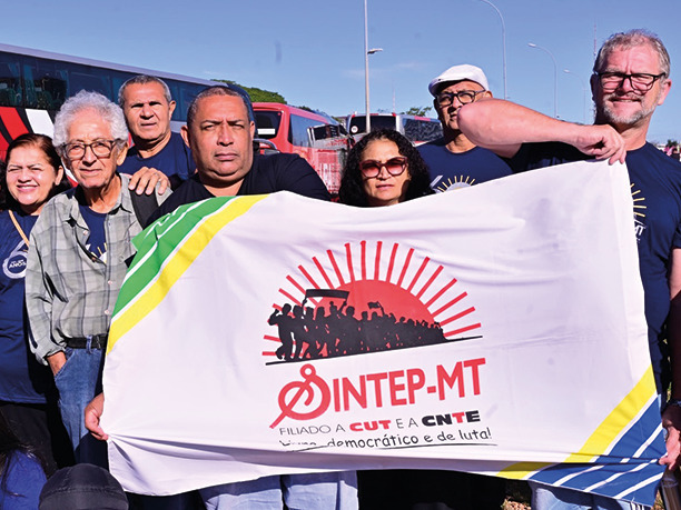 Sintep-MT participa da Marcha em Brasília por valorização, educação pública e renda digna
