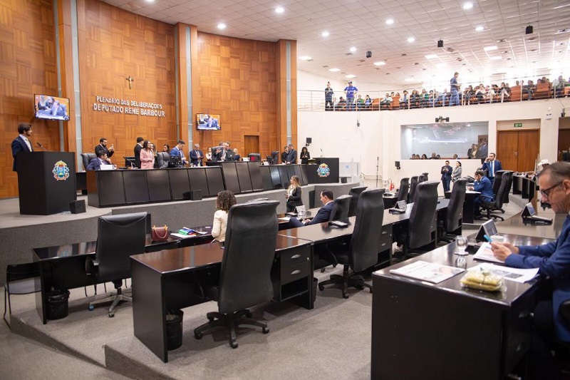 ALMT aprova projeto de lei do Governo para diminuir custo do diesel e manter congelamento do Fethab