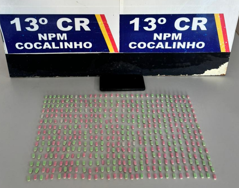 Passageira de ônibus intermunicipal é presa pela PM com 465 comprimidos de ecstasy