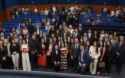INÍCIO PROFISSIONAL CAA/MT: recepciona novos profissionais durante solenidade de entrega de carteiras da OAB-MT