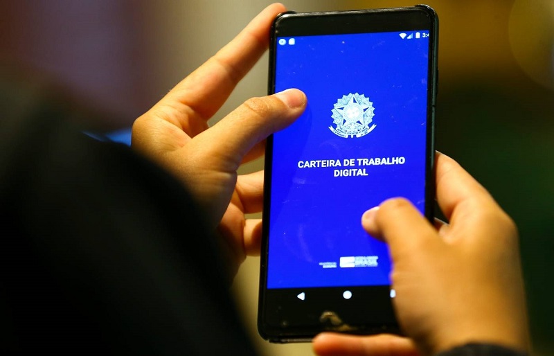 Fim da jornada 6x1 pode aumentar processos trabalhistas, avalia ex-juiz do Trabalho