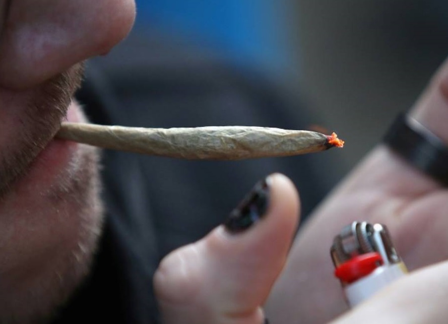 Descriminalização da posse de maconha para uso pessoal não afasta falta grave no âmbito da execução penal