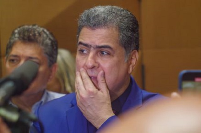 Desembargadores do TJMT mantém suspensão de cartões de crédito, CNH e passaporte de Emanuel
