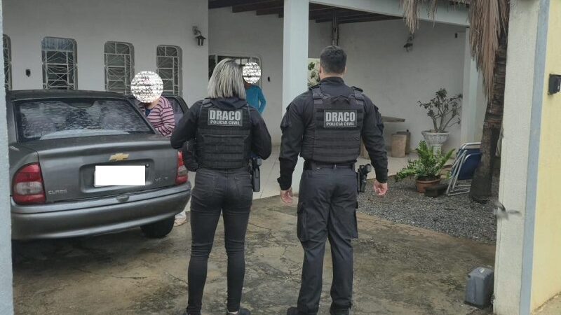 Polícia Civil cumpre mandados contra grupo investigado por esquema de influência em decisões judiciais