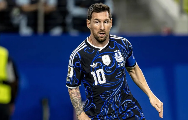 Com gol de Messi, Argentina bate Jordânia e faz segunda melhor campanha da Copa