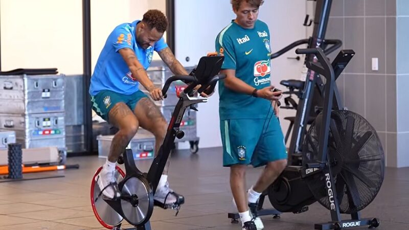 NEYMAR TREINOU COM OS JOGADORES DA SELEÇÃO BRASILEIRA NA ACADEMIA ANTES DA ESTREIA NA COPA DO MUNDO!