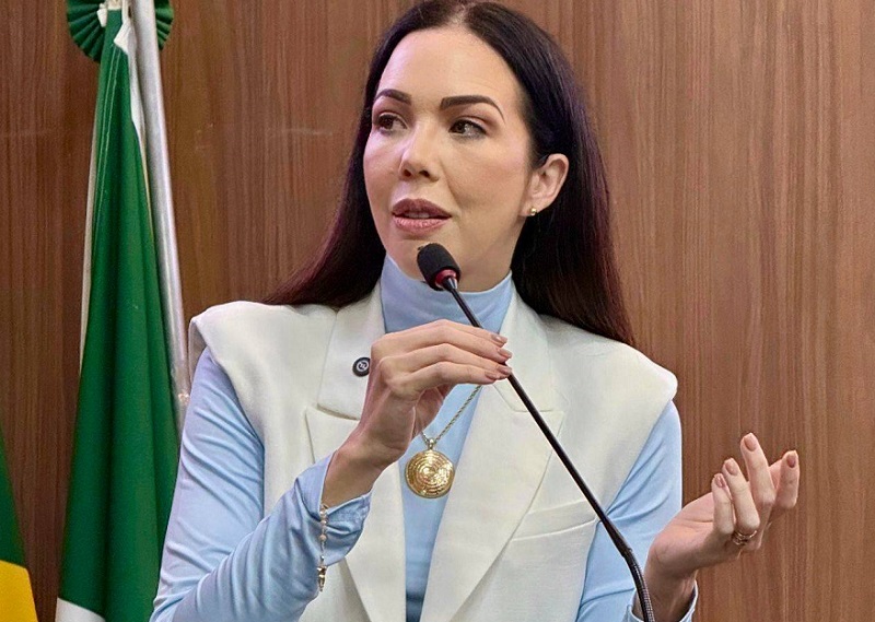 MAYSA EXPÕE CONTRADIÇÃO E DETONA ABILIO: “FAZ DISCURSO CONTRA A VIOLÊNCIA, MAS SILENCIA SOBRE ACUSAÇÃO DE ASSÉDIO NA PREFEITURA”
