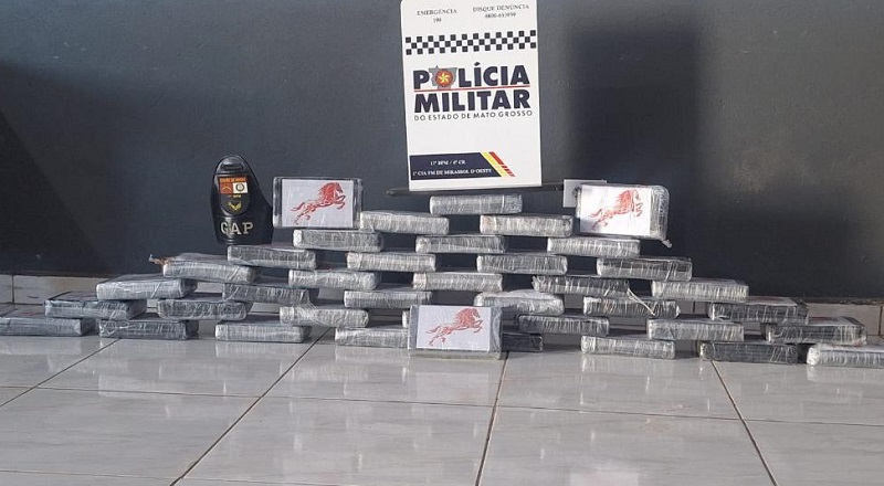 Polícia Militar apreende mais 46 tabletes de cocaína após queda de aeronave em Reserva do Cabaçal