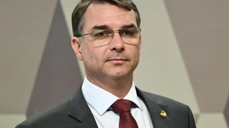 PL lança candidatura de Flávio Bolsonaro à Presidência