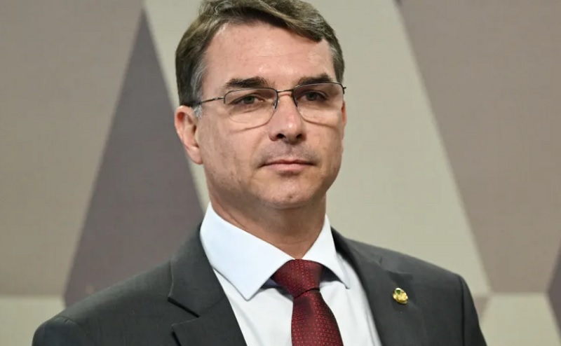 PL lança candidatura de Flávio Bolsonaro à Presidência