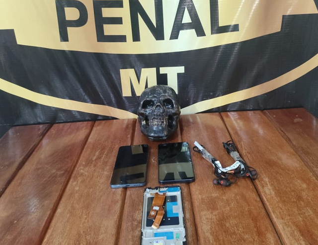 SISTEMA PENITENCIÁRIO: Policiais penais apreendem materiais lançados por drone na Mata Grande