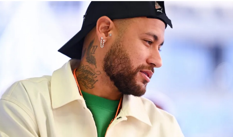Neymar anuncia que não joga mais pela seleção