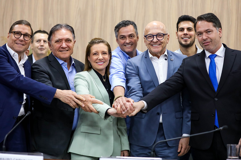 ALIANÇA PELA ÁGUA: Governo, Ministério Público, TCE e Prefeitura firmam TAC para resolver problema da água em Várzea Grande