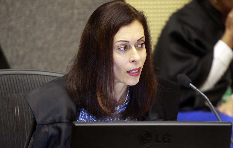 STJ vê lesão a direitos difusos e mantém condenação de empresa por alterar fórmula de agrotóxicos