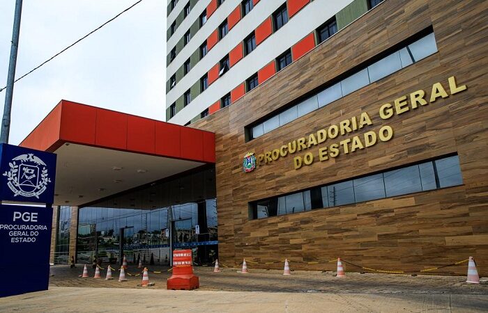 Advogados questionam precedentes citados pela PGE-MT em ação contra o Estado