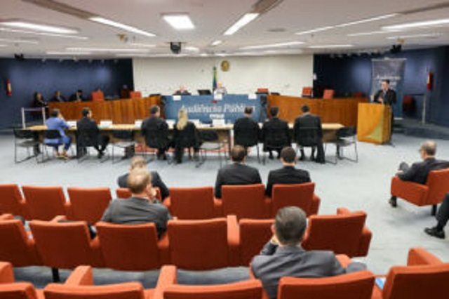 STF ouve propostas e críticas sobre endurecimento de regras contra facções