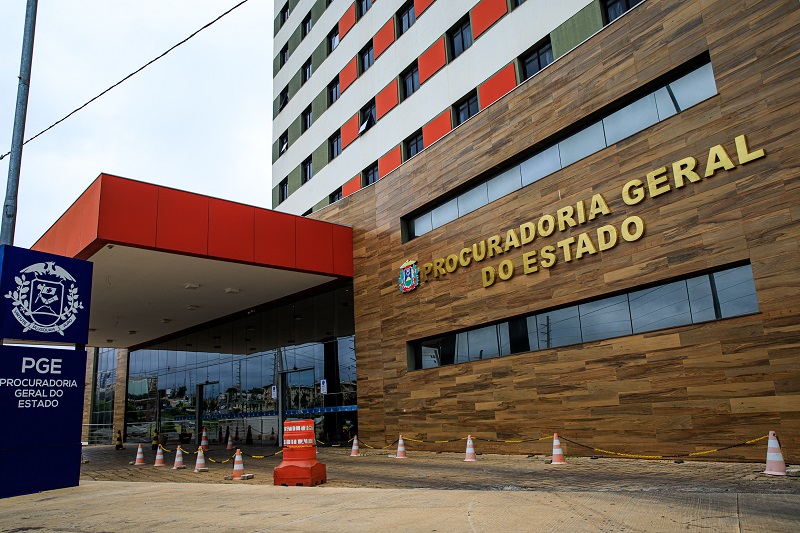 Operação comandada por flávio Dino, PF deu batida na sede da PGE e escritório de advocacia