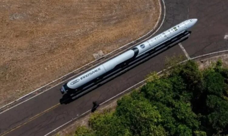 Foguete sul-coreano desvia da rota e é derrubado pela FAB no Maranhão