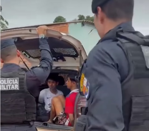 Criminosos de tornozeleira invade casa e faz promotor aposentado e família reféns em Cuiabá