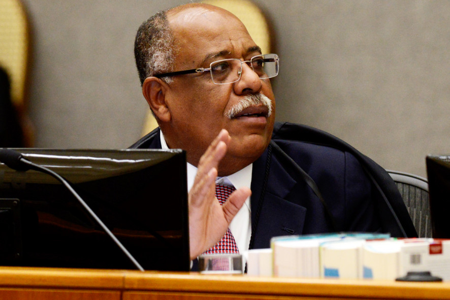 Ministro do STJ disse estar ‘à disposição’ de Vorcaro, indicam mensagens