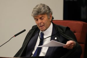 FANTASMA DO PASSADO : STF reitera que Lei da Ficha Limpa se aplica a condenados por crimes anteriores