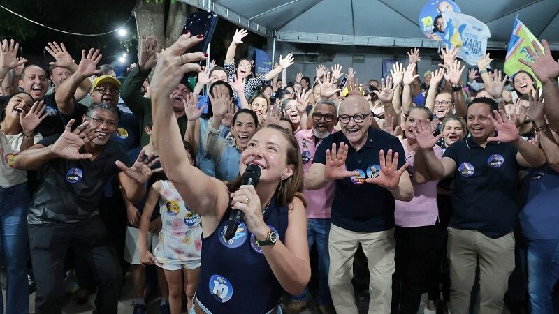 “TENHO UM CANDIDATO” Flávia faz reunião ampliada para Pivetta em Várzea Grande