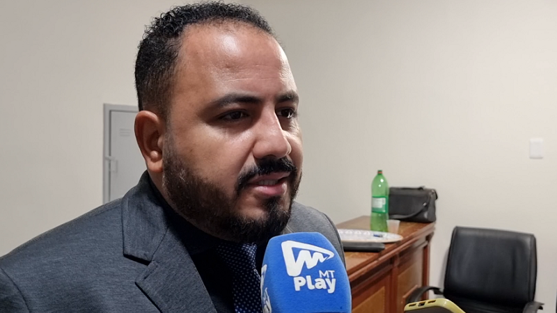 Diretoria da Câmara de Vereadores de Cuiabá, proibe retorno de vereador licenciado