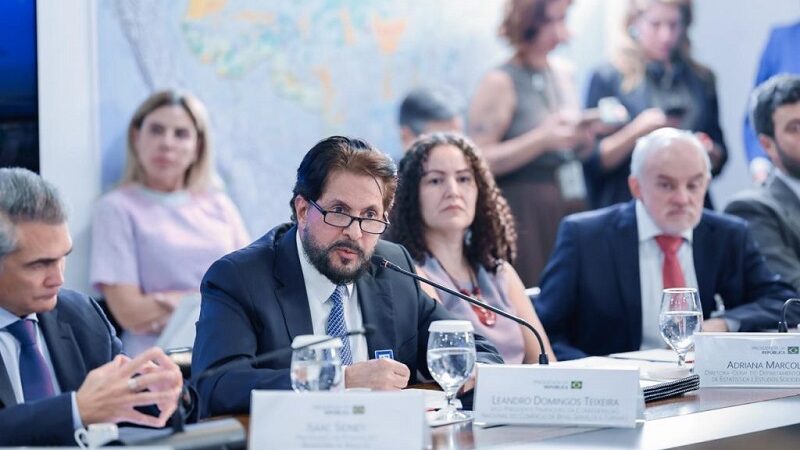 CNC leva ao presidente Lula impactos das bets sobre comércio e famílias