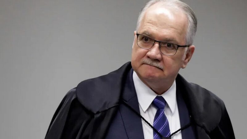 Fachin afasta Mendonça de caso contra Moraes e manda parar apurações de Master e INSS