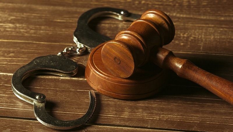 TJMT absolve ex-estagiária da Polícia Civil e afasta condenação de mais de 13 anos na Operação Renegados