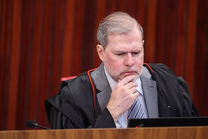 TSE define quem julga a ação penal quando só sobra o crime comum