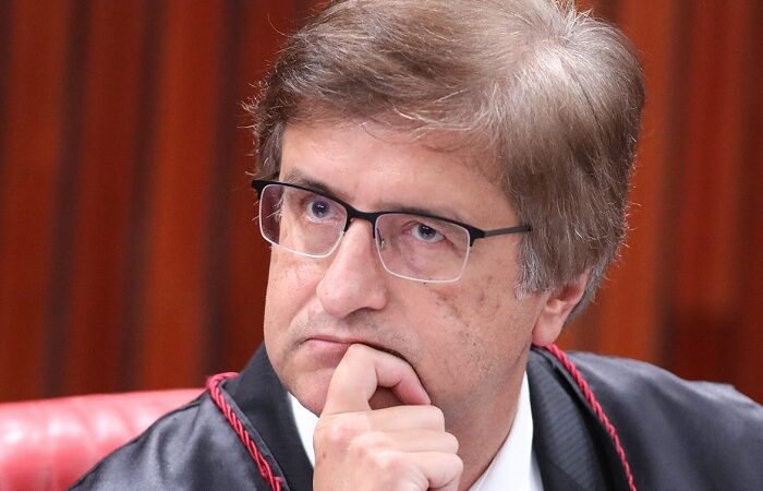 PGR faz duras críticas ao comportamento do ministro André Mendonça