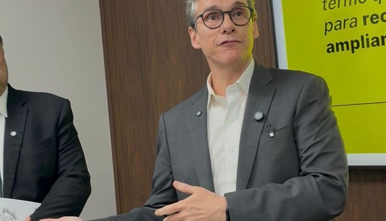 Pivetta autoriza Rogerio Gallo á iniciar estudo de pente-fino na maquina do governo de MT