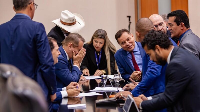 Deputados barram reajuste de 6,8% a servidores do TJMT